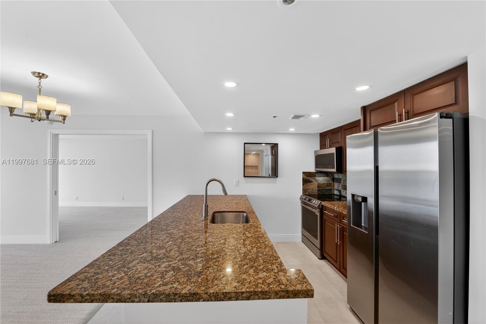 Real estate property located at 7601 Treasure Dr #2319, Miami-dade, The Grandview Palace Cond, North Bay Village, FL