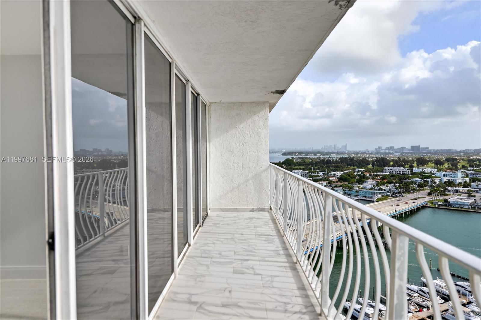 Real estate property located at 7601 Treasure Dr #2319, Miami-dade, The Grandview Palace Cond, North Bay Village, FL