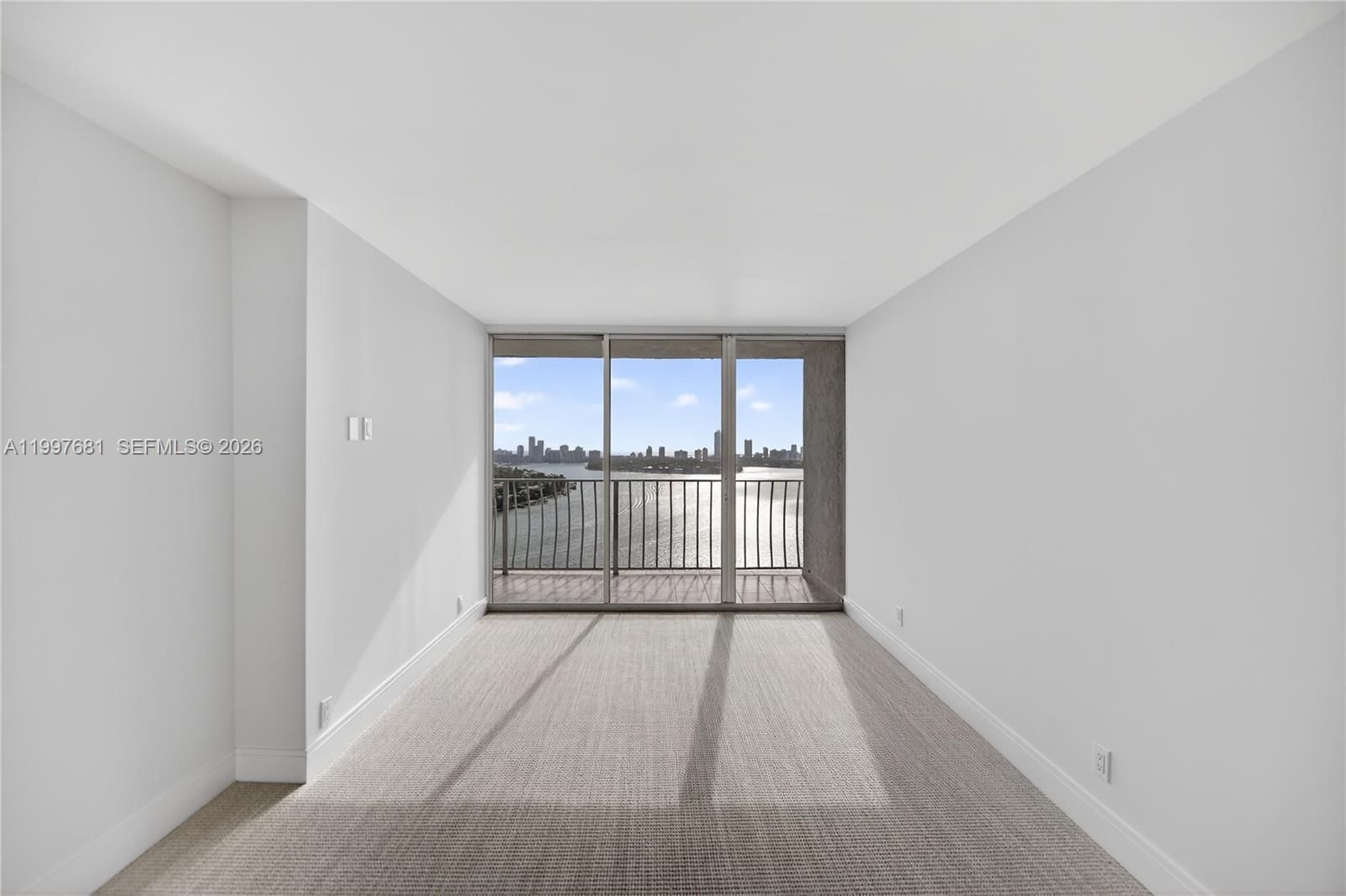 Real estate property located at 7601 Treasure Dr #2319, Miami-dade, The Grandview Palace Cond, North Bay Village, FL