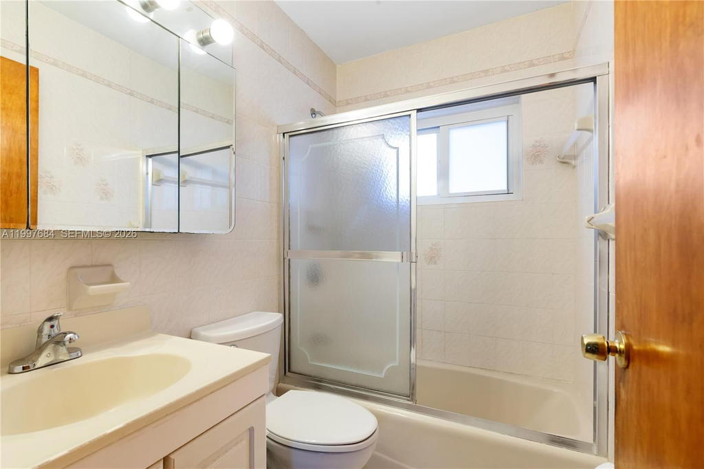 Real estate property located at 6441 23rd St, Broward, Welwyn Park, Miramar, FL