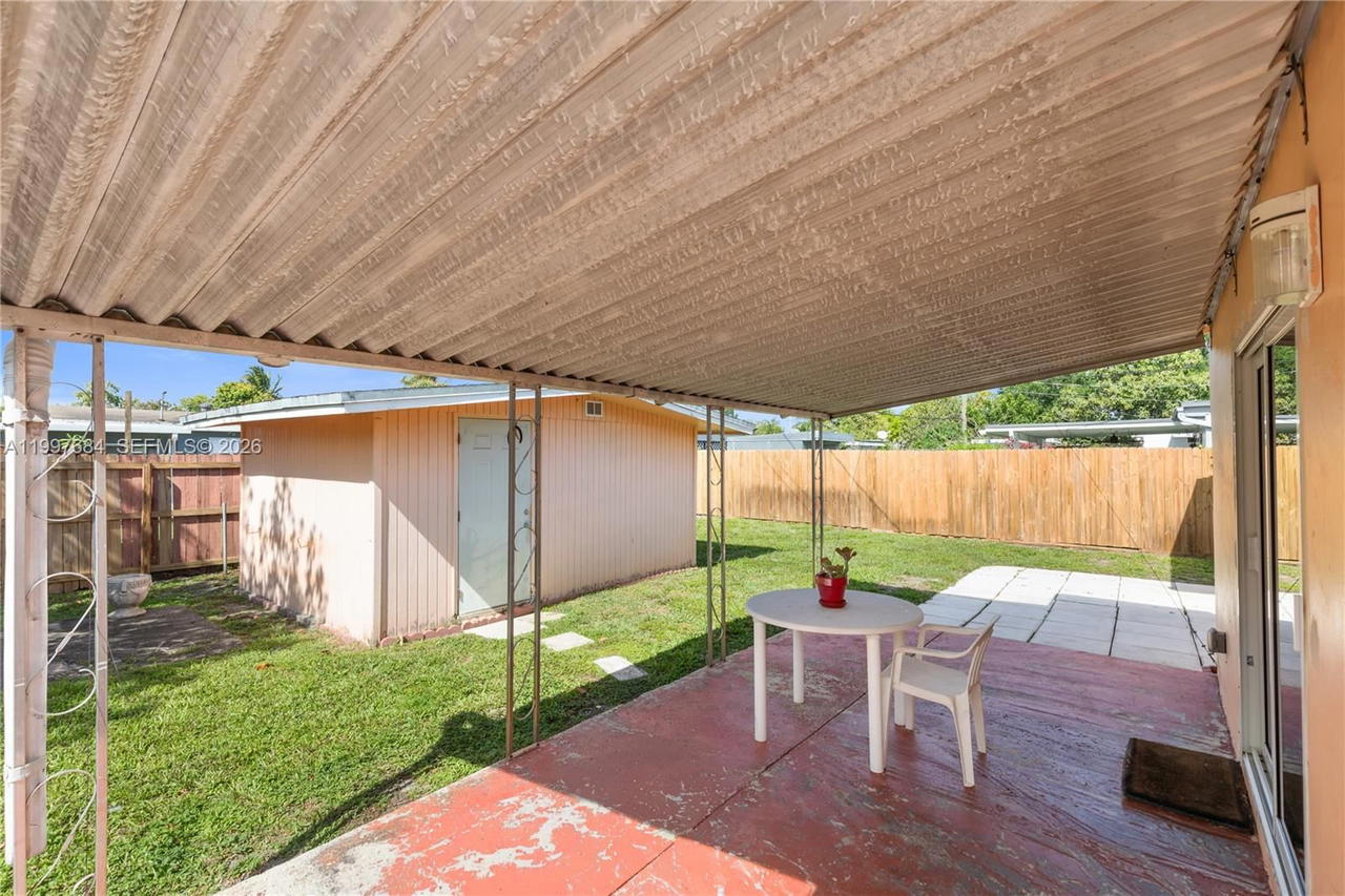 Real estate property located at 6441 23rd St, Broward, Welwyn Park, Miramar, FL