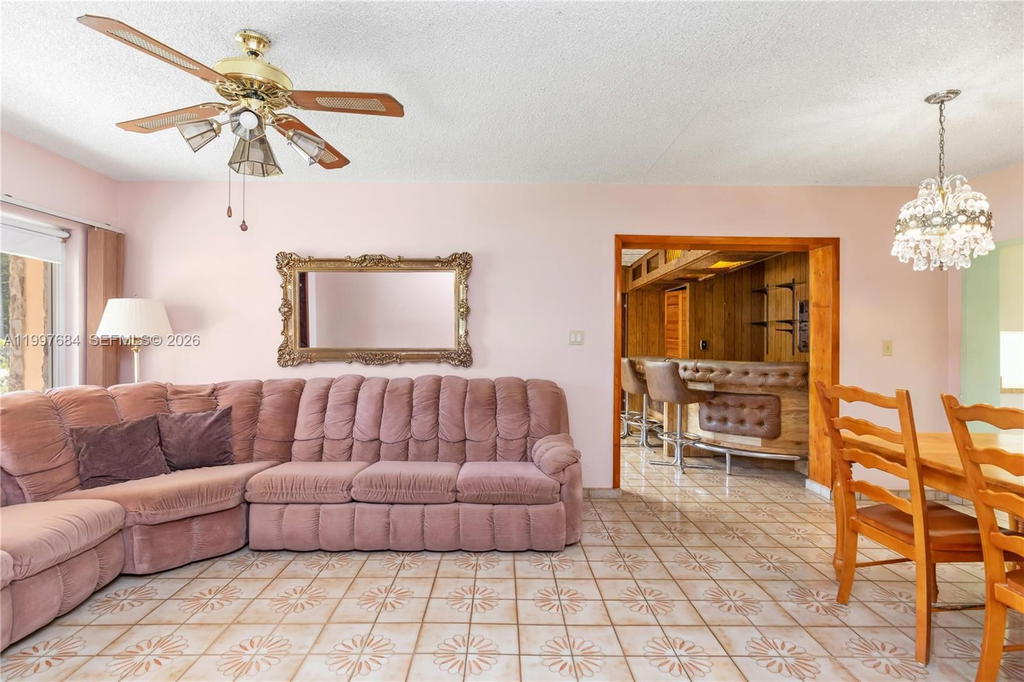 Real estate property located at 6441 23rd St, Broward, Welwyn Park, Miramar, FL