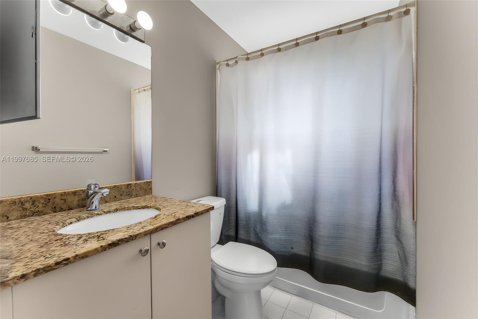 Real estate property located at 13731 173RD TERR, Miami-dade, Weitzer Serena Lakes Estat, Miami, FL