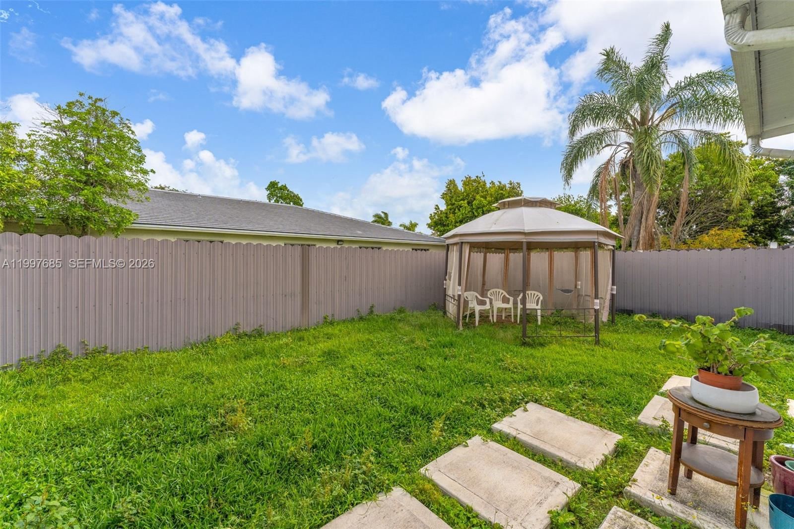 Real estate property located at 13731 173RD TERR, Miami-dade, Weitzer Serena Lakes Estat, Miami, FL