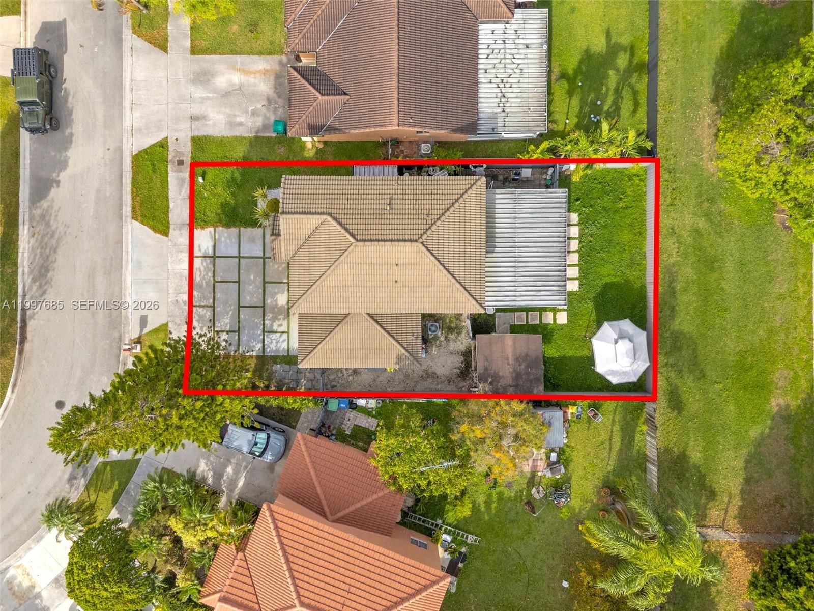 Real estate property located at 13731 173RD TERR, Miami-dade, Weitzer Serena Lakes Estat, Miami, FL