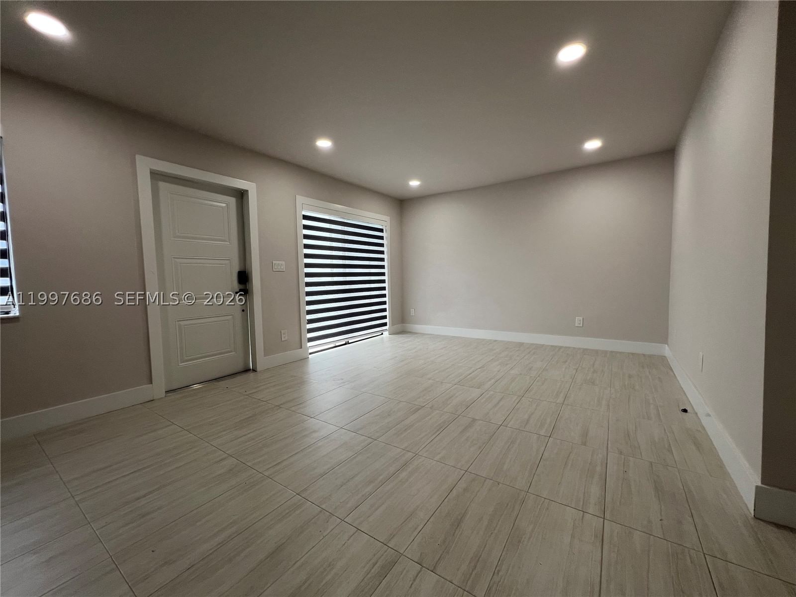 Real estate property located at 3826 107th Ave #2-2, Miami-dade, Chateaubleau Villas Condo, Miami, FL