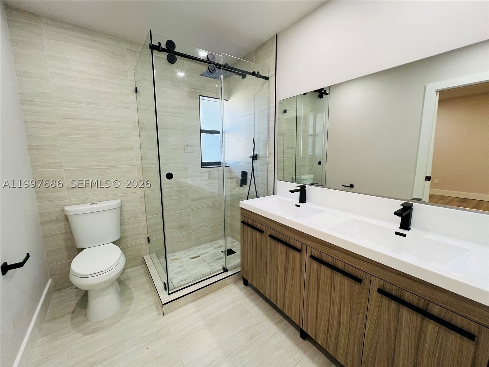 Real estate property located at 3826 107th Ave #2-2, Miami-dade, Chateaubleau Villas Condo, Miami, FL
