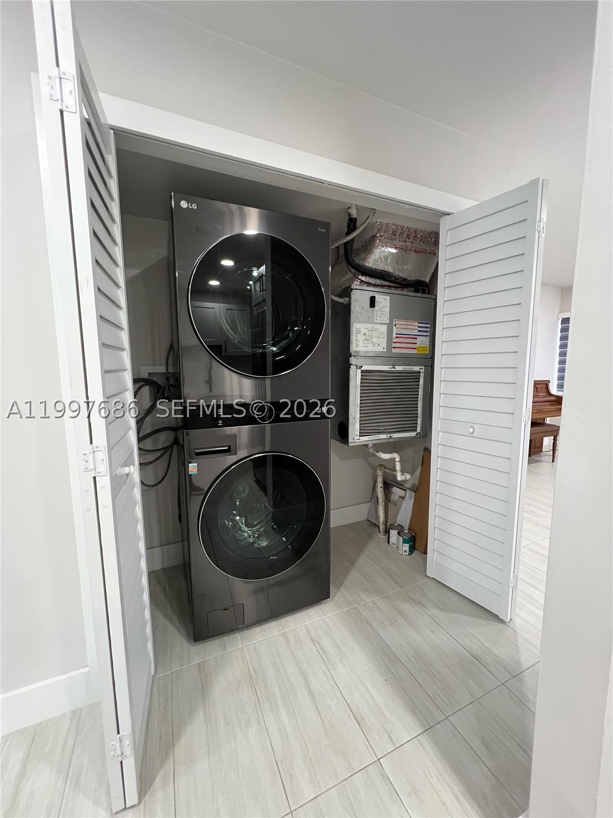 Real estate property located at 3826 107th Ave #2-2, Miami-dade, Chateaubleau Villas Condo, Miami, FL