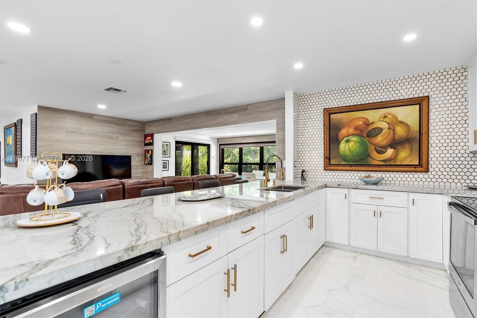 Real estate property located at 3375 20th Ave, Broward, Coral Woods, Oakland Park, FL