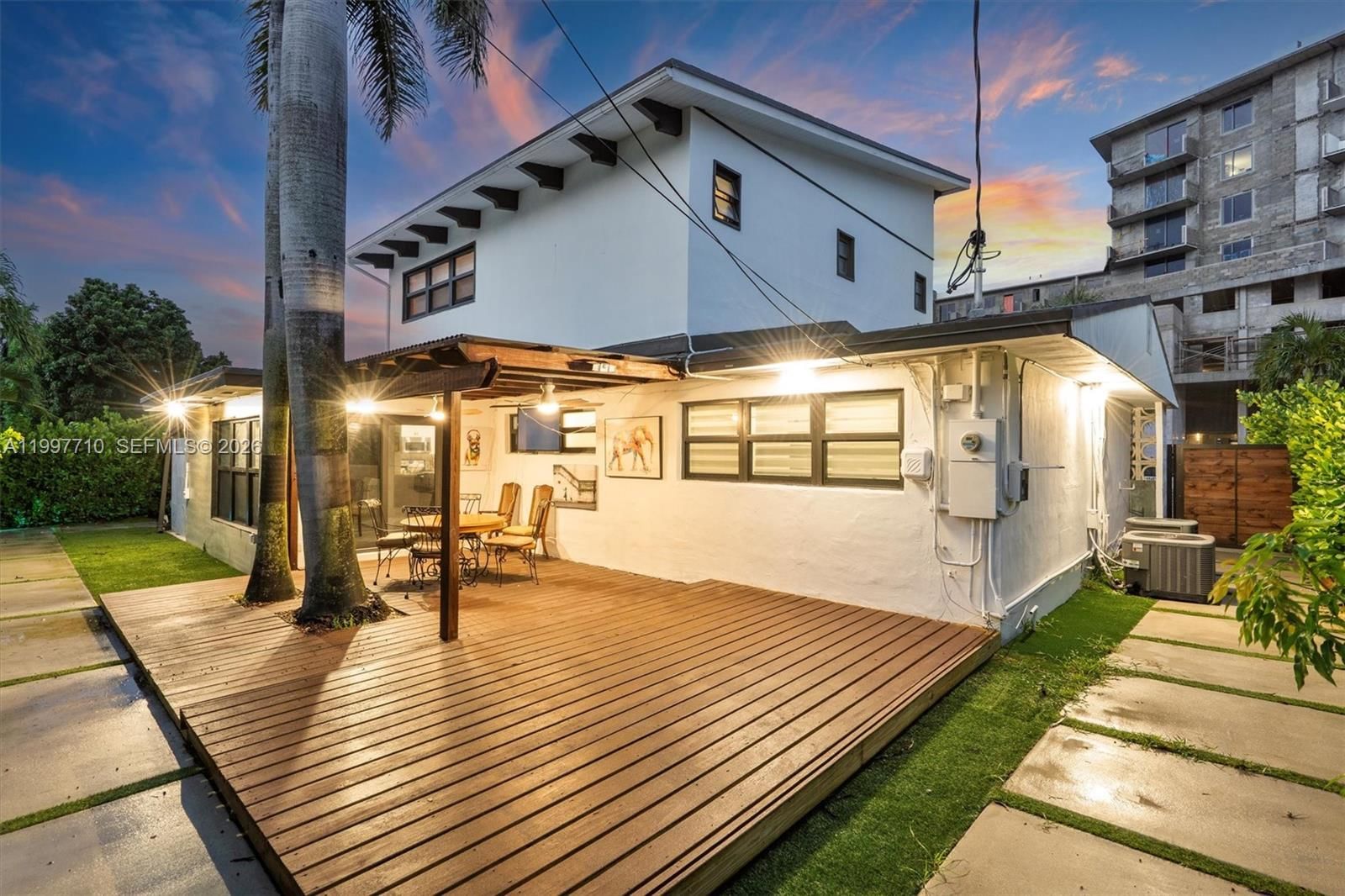 Real estate property located at 3375 20th Ave, Broward, Coral Woods, Oakland Park, FL