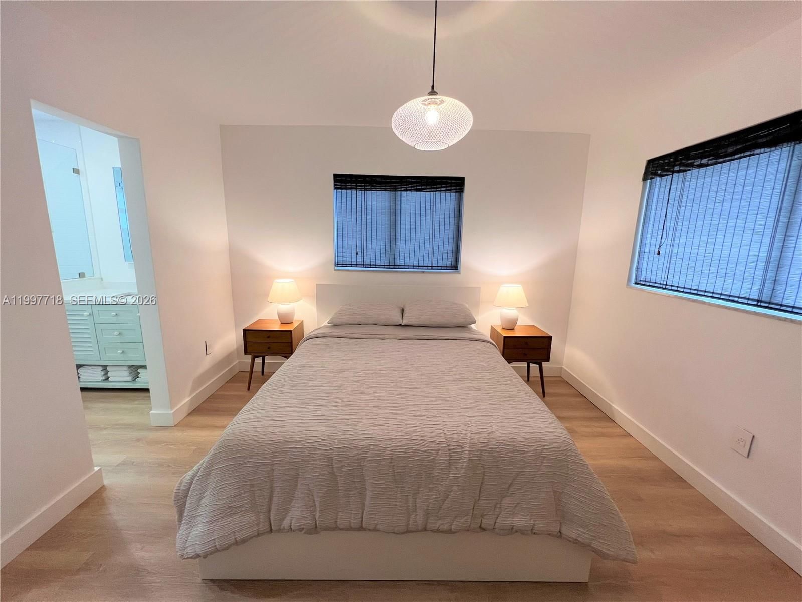 Real estate property located at 3827 88th Ct, Miami-dade, Bird Rd Highlands, Miami, FL