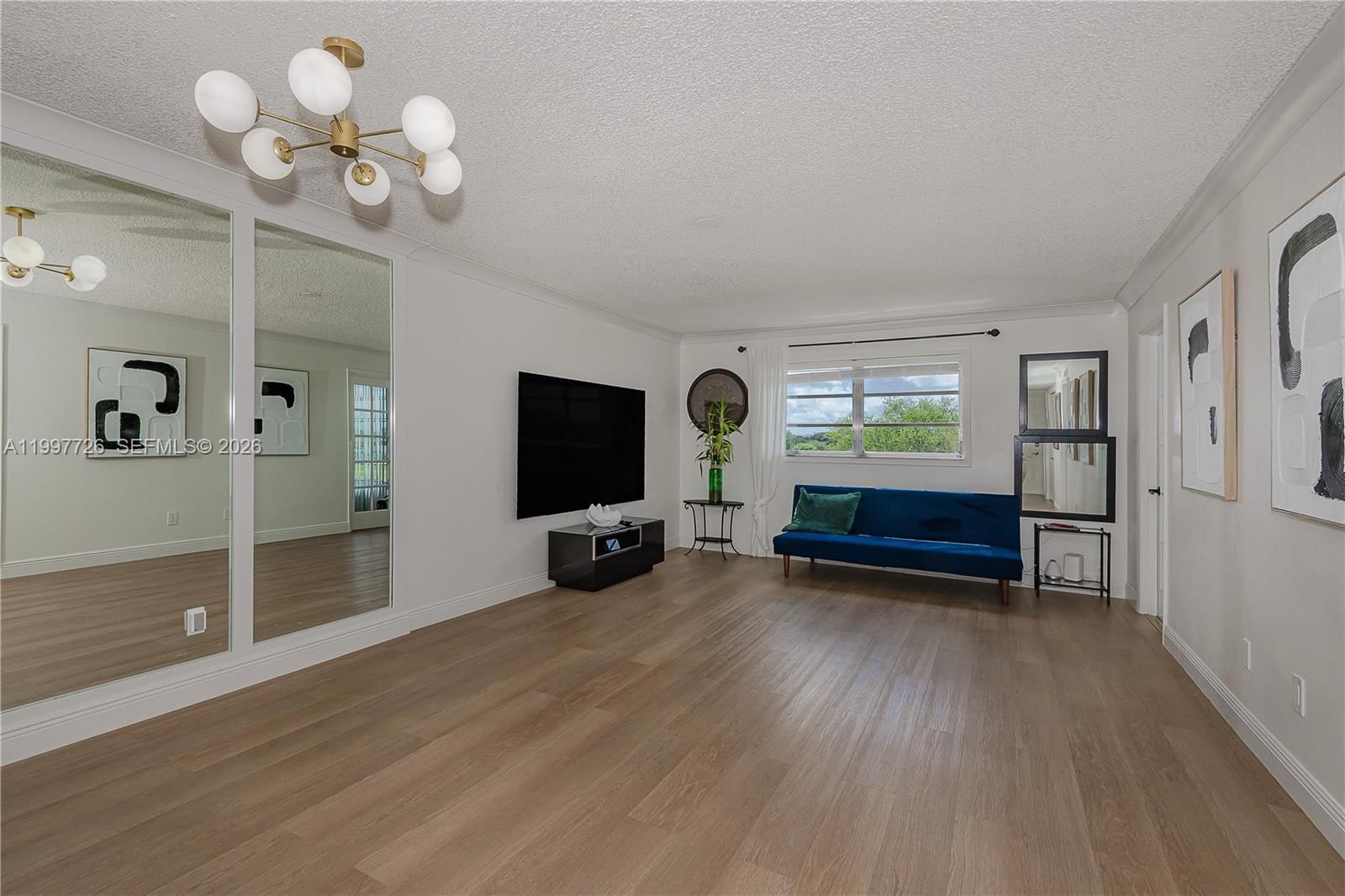 Real estate property located at 2500 81st Ave #304, Broward, Arrowhead Condo No V, Davie, FL