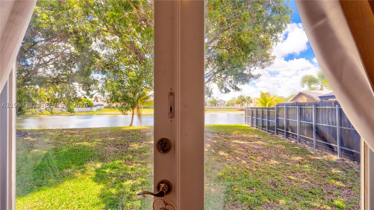 Real estate property located at 16252 42nd Ter, Miami-dade, Eden Lake Estates, Miami, FL