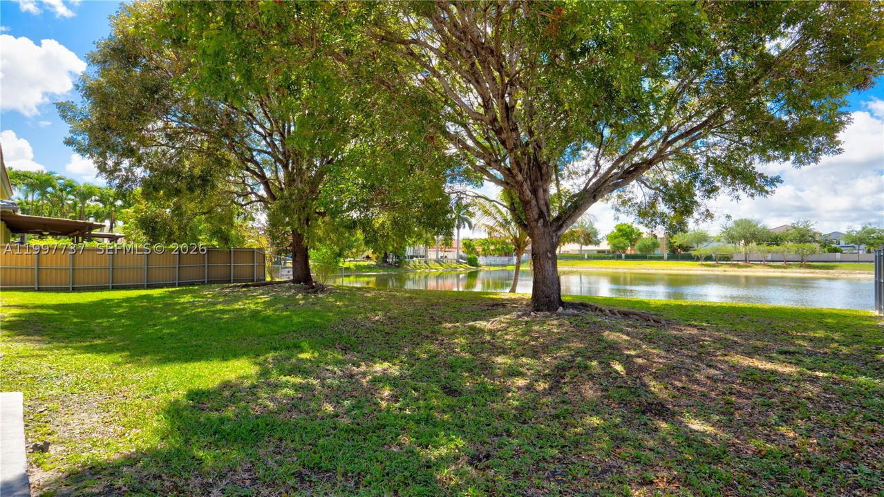 Real estate property located at 16252 42nd Ter, Miami-dade, Eden Lake Estates, Miami, FL