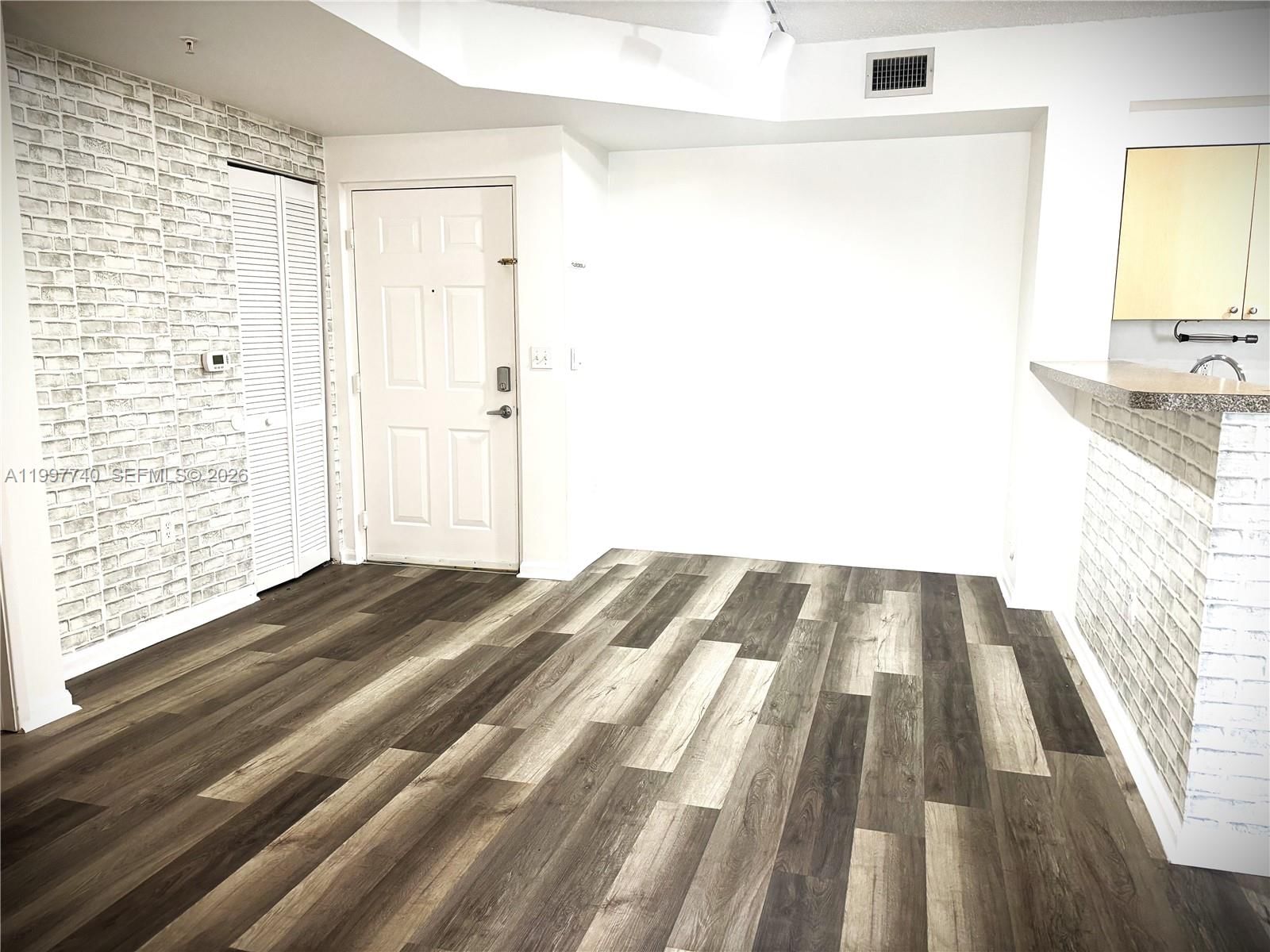 Real estate property located at 8050 Nob Hill Rd #105, Broward, El-ad Nob Hill Condo, Tamarac, FL