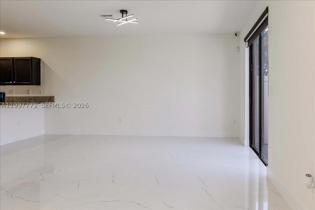 Real estate property located at 3335 94th Ter, Miami-dade, Bonterra, Hialeah, FL