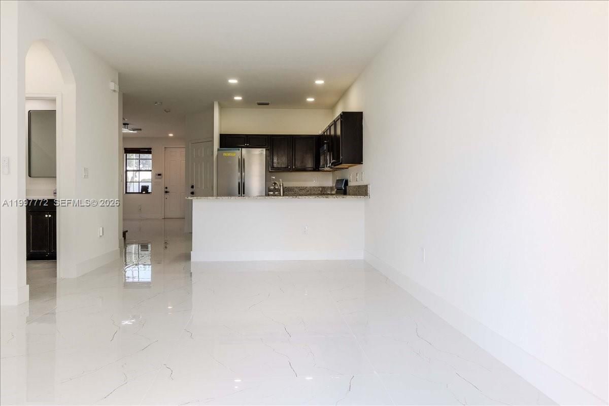 Real estate property located at 3335 94th Ter, Miami-dade, Bonterra, Hialeah, FL