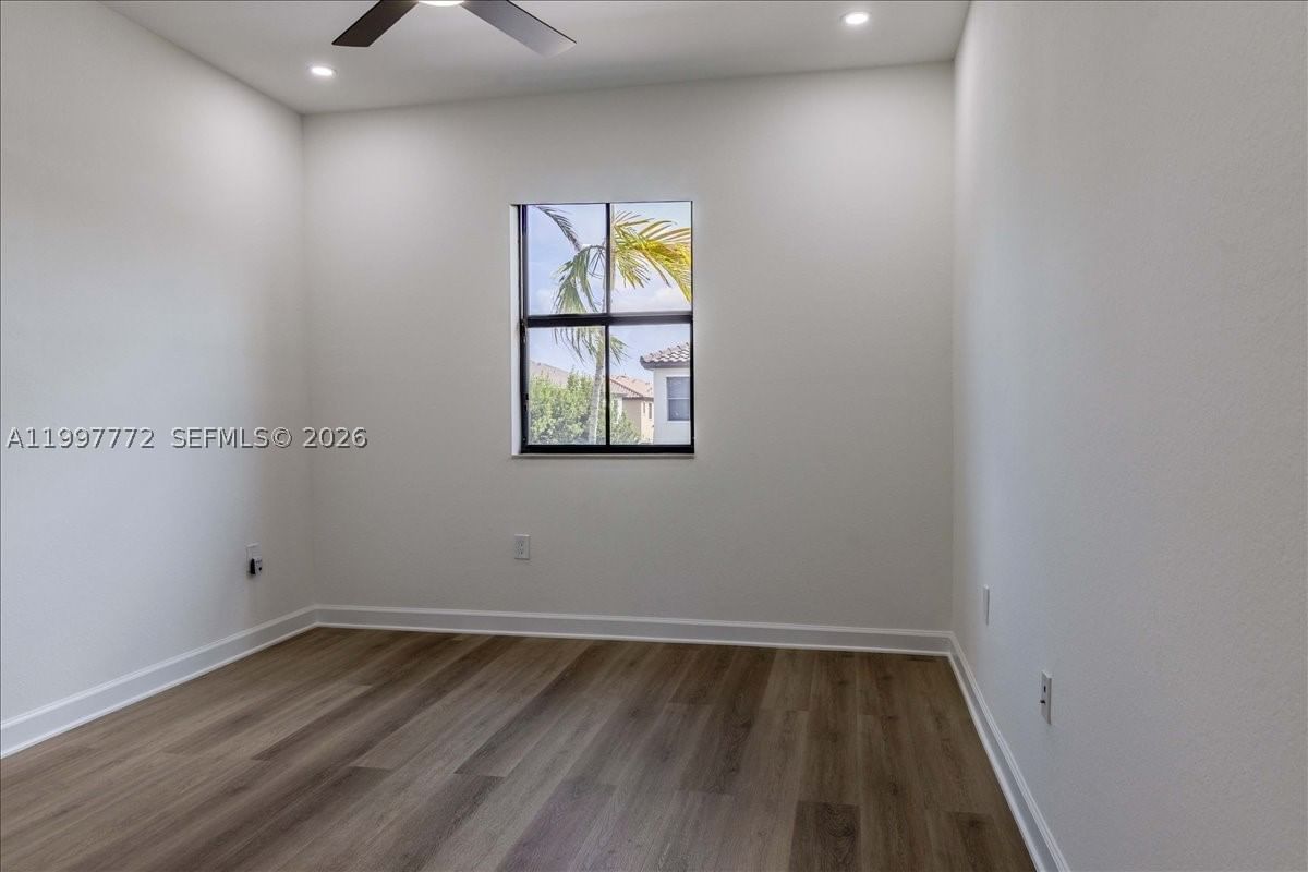 Real estate property located at 3335 94th Ter, Miami-dade, Bonterra, Hialeah, FL