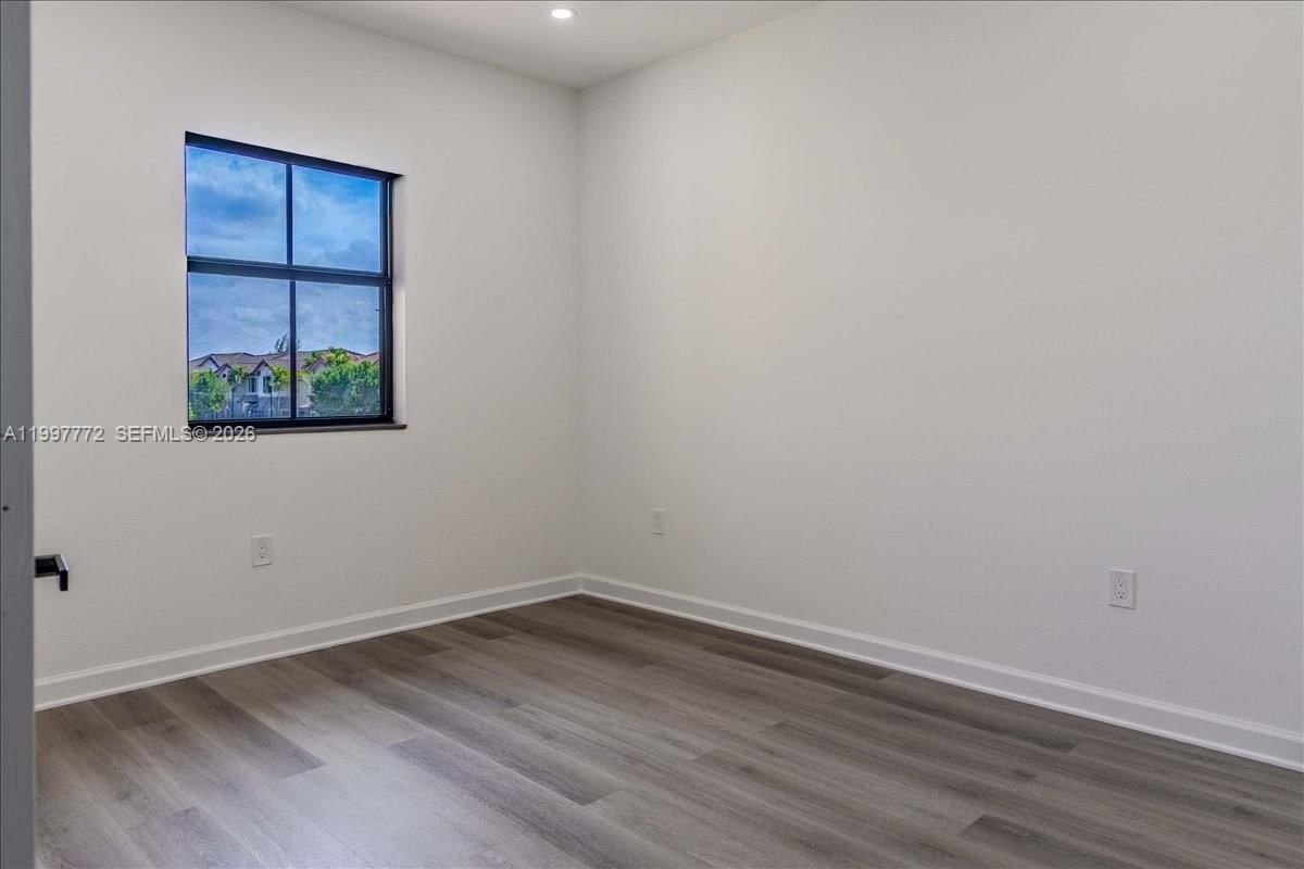 Real estate property located at 3335 94th Ter, Miami-dade, Bonterra, Hialeah, FL