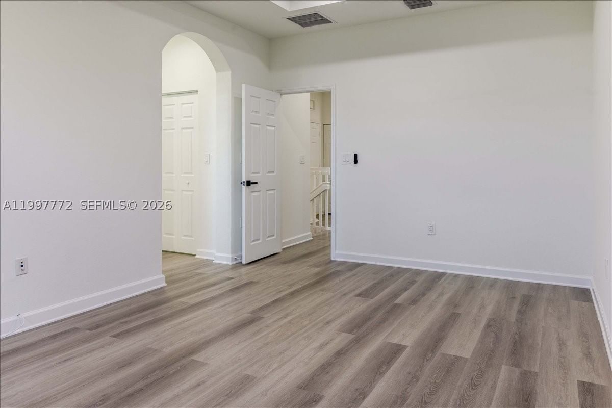 Real estate property located at 3335 94th Ter, Miami-dade, Bonterra, Hialeah, FL