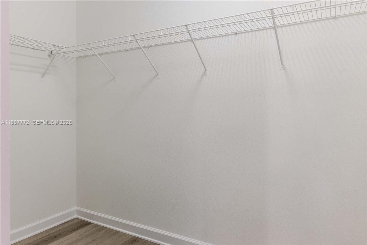 Real estate property located at 3335 94th Ter, Miami-dade, Bonterra, Hialeah, FL