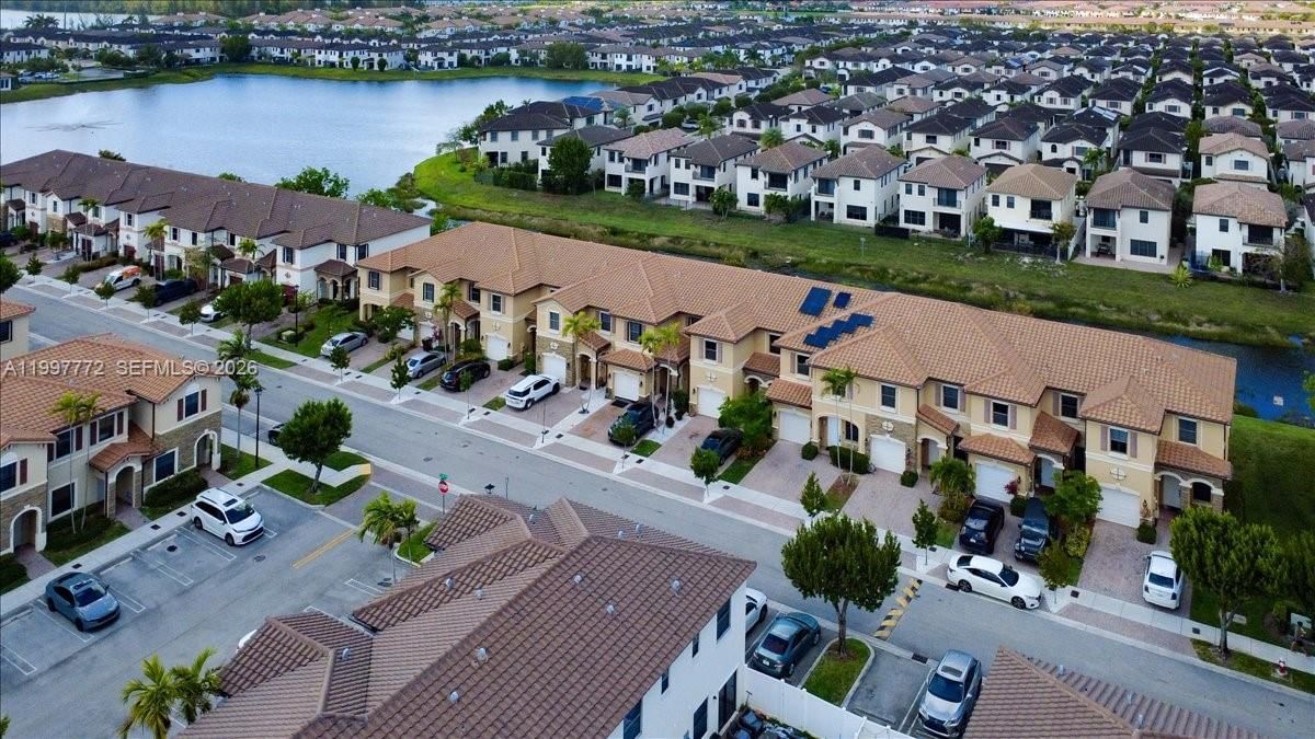 Real estate property located at 3335 94th Ter, Miami-dade, Bonterra, Hialeah, FL