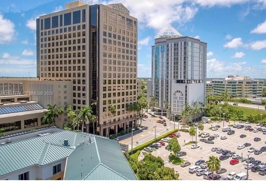 Real estate property located at 9066 73rd Ct #806, Miami-dade, Metropolis Ii At Dadeland, Miami, FL