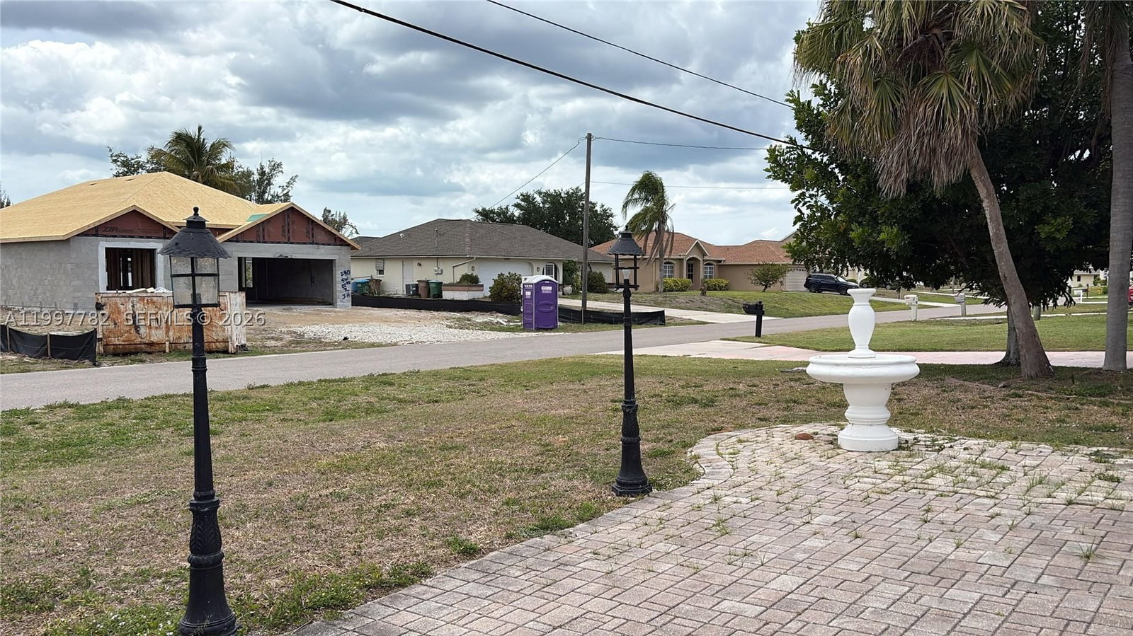 Real estate property located at 251 22 Place, Lee, Cape Coral, Cape Coral, FL