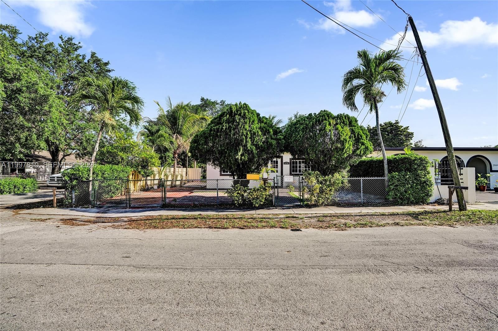 Real estate property located at 2158 100th St, Miami-dade, Woodland Addn, Miami, FL