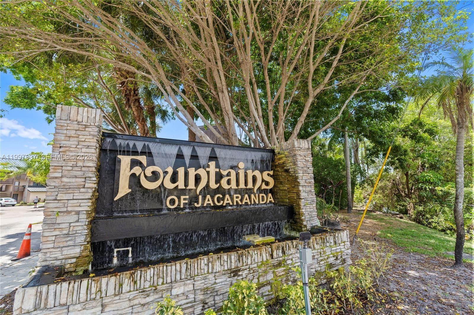 Real estate property located at 101 96th Ter #101, Broward, Fountains Of Jacaranda Co, Plantation, FL