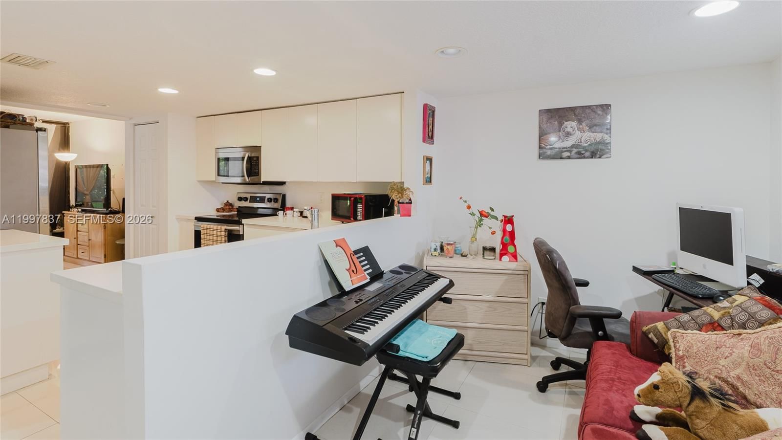 Real estate property located at 101 96th Ter #101, Broward, Fountains Of Jacaranda Co, Plantation, FL