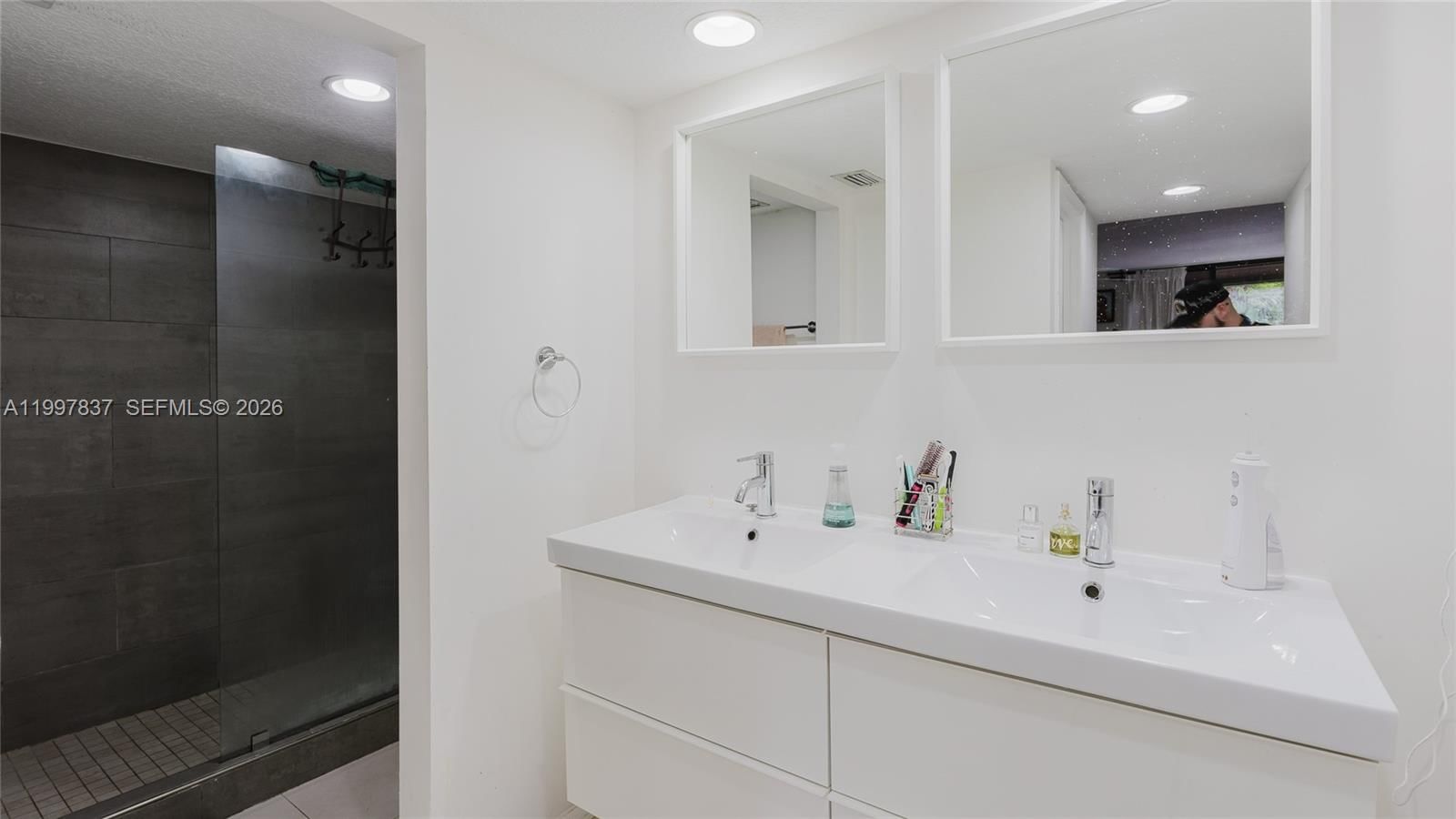 Real estate property located at 101 96th Ter #101, Broward, Fountains Of Jacaranda Co, Plantation, FL