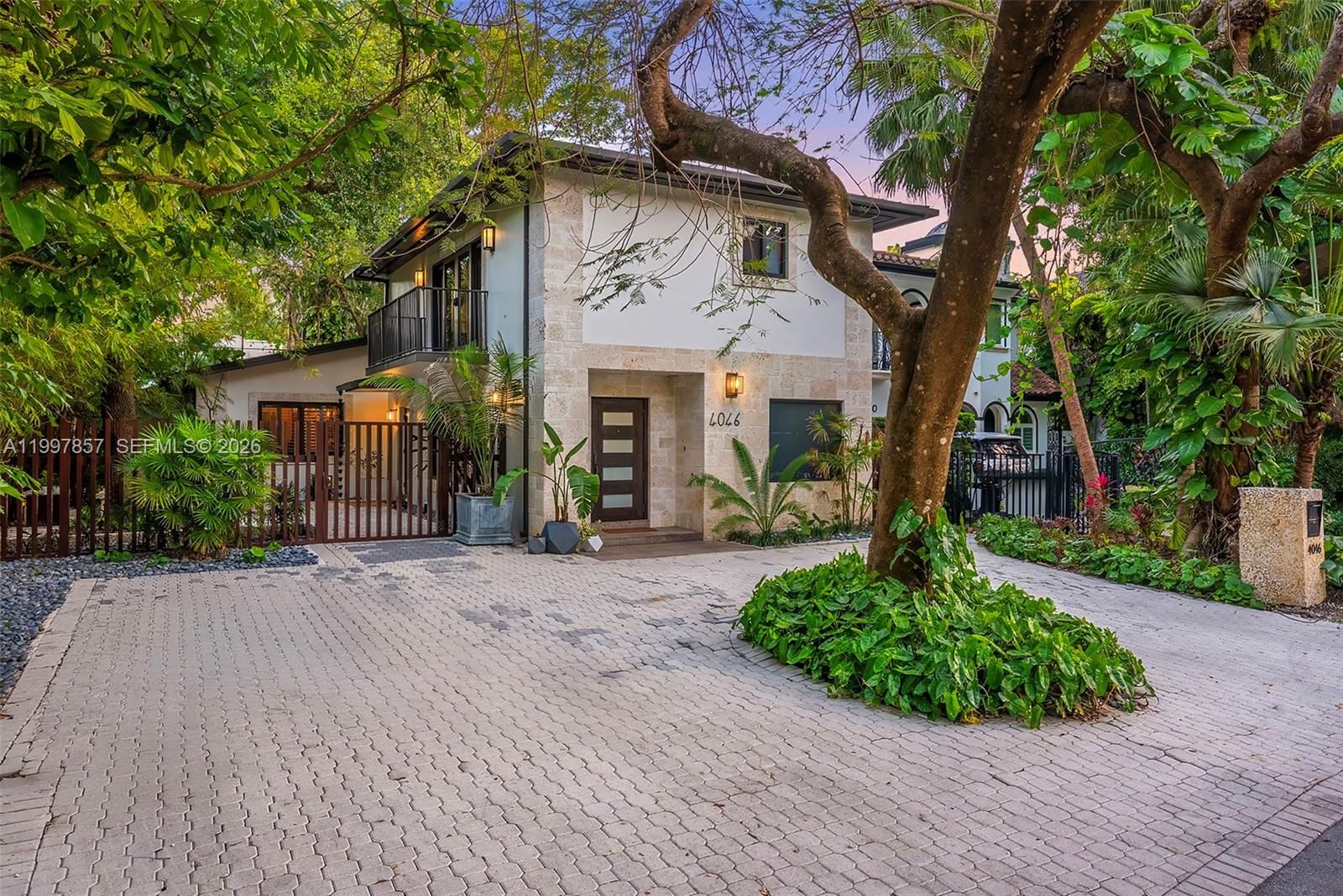 Real estate property located at 4046 El Prado Blvd, Miami-dade, Utopia, Miami, FL