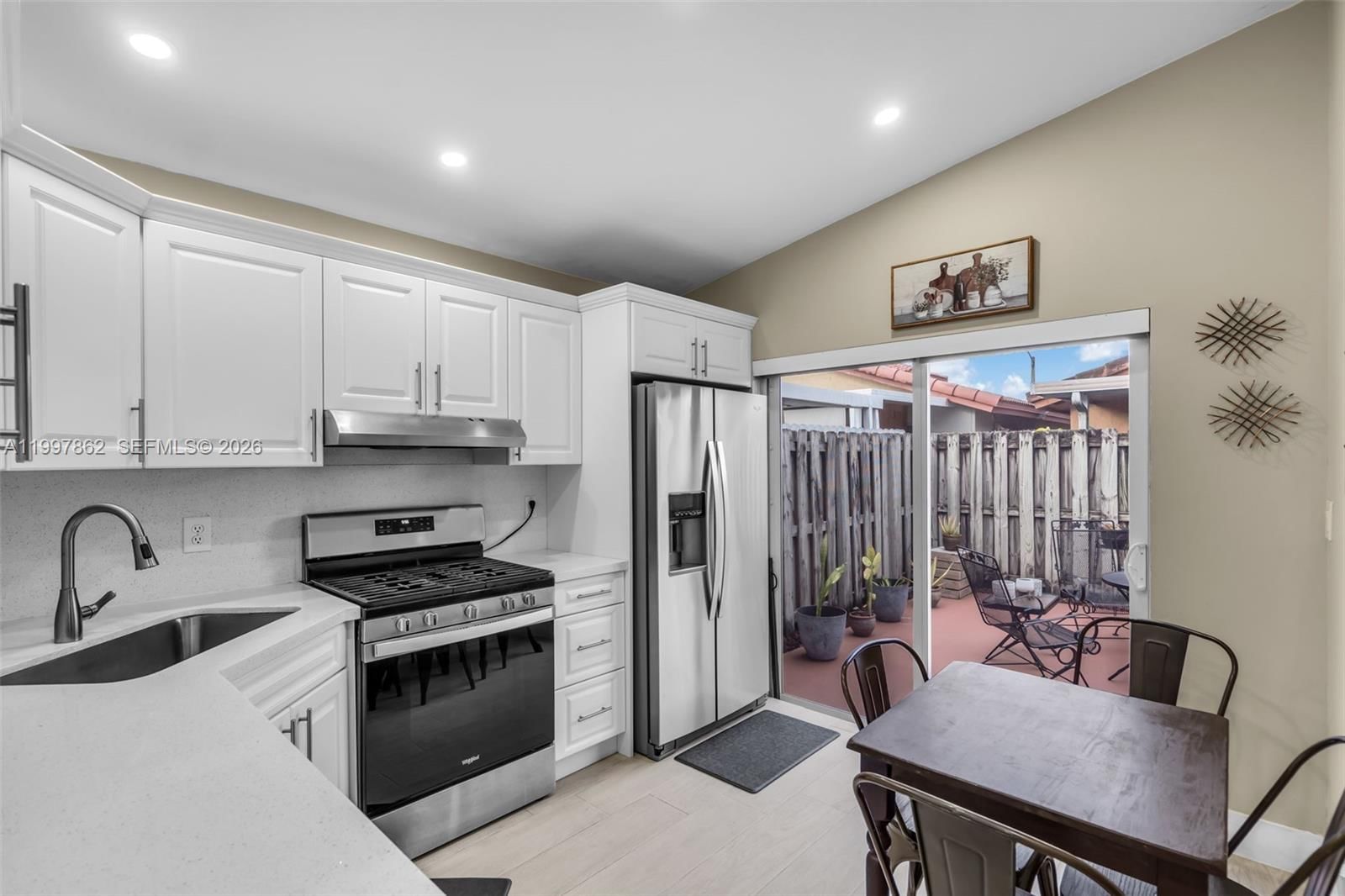 Real estate property located at 7001 35th Ave #169, Miami-dade, Los Palacios Ii Condo, Hialeah, FL