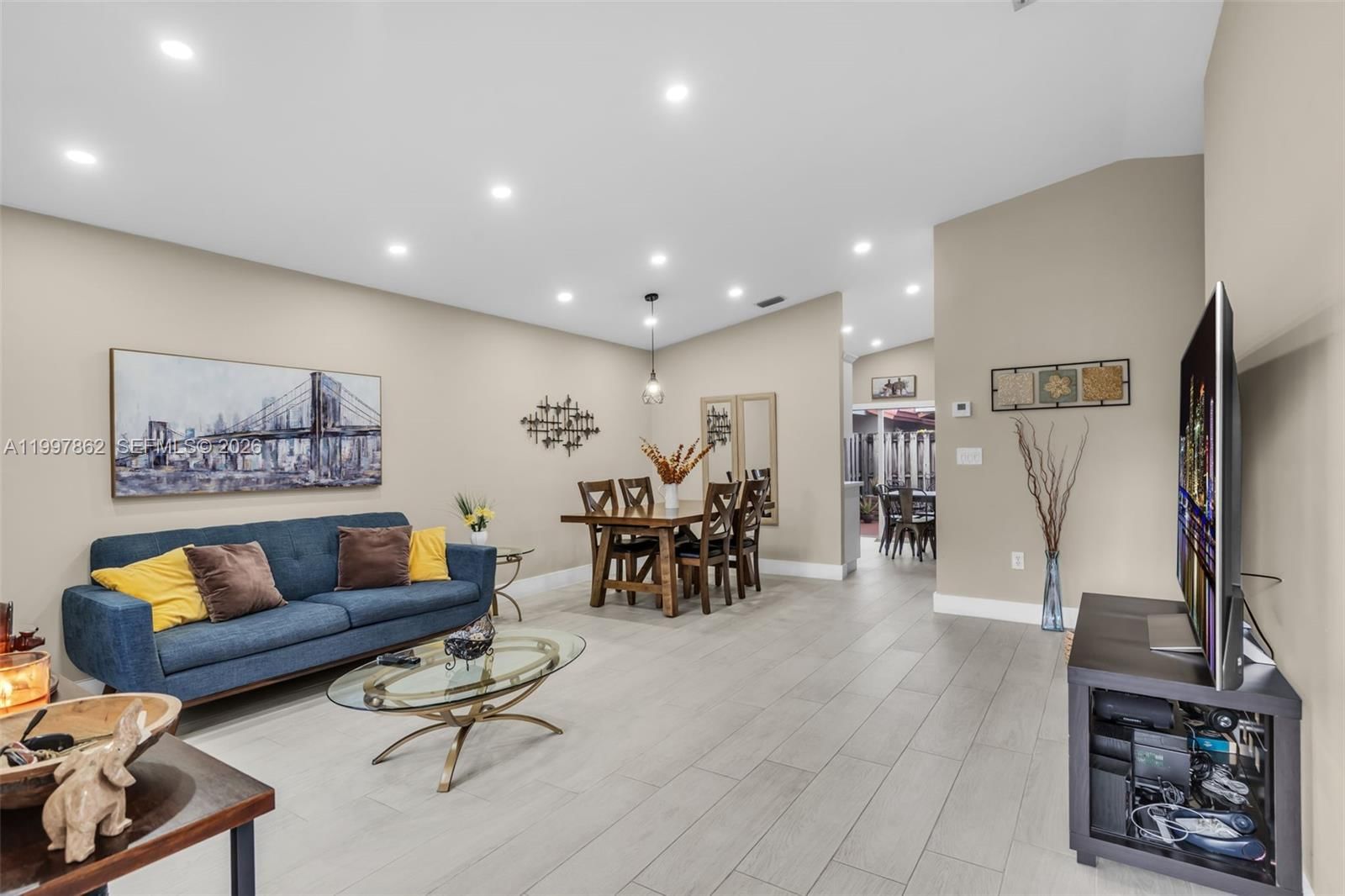 Real estate property located at 7001 35th Ave #169, Miami-dade, Los Palacios Ii Condo, Hialeah, FL