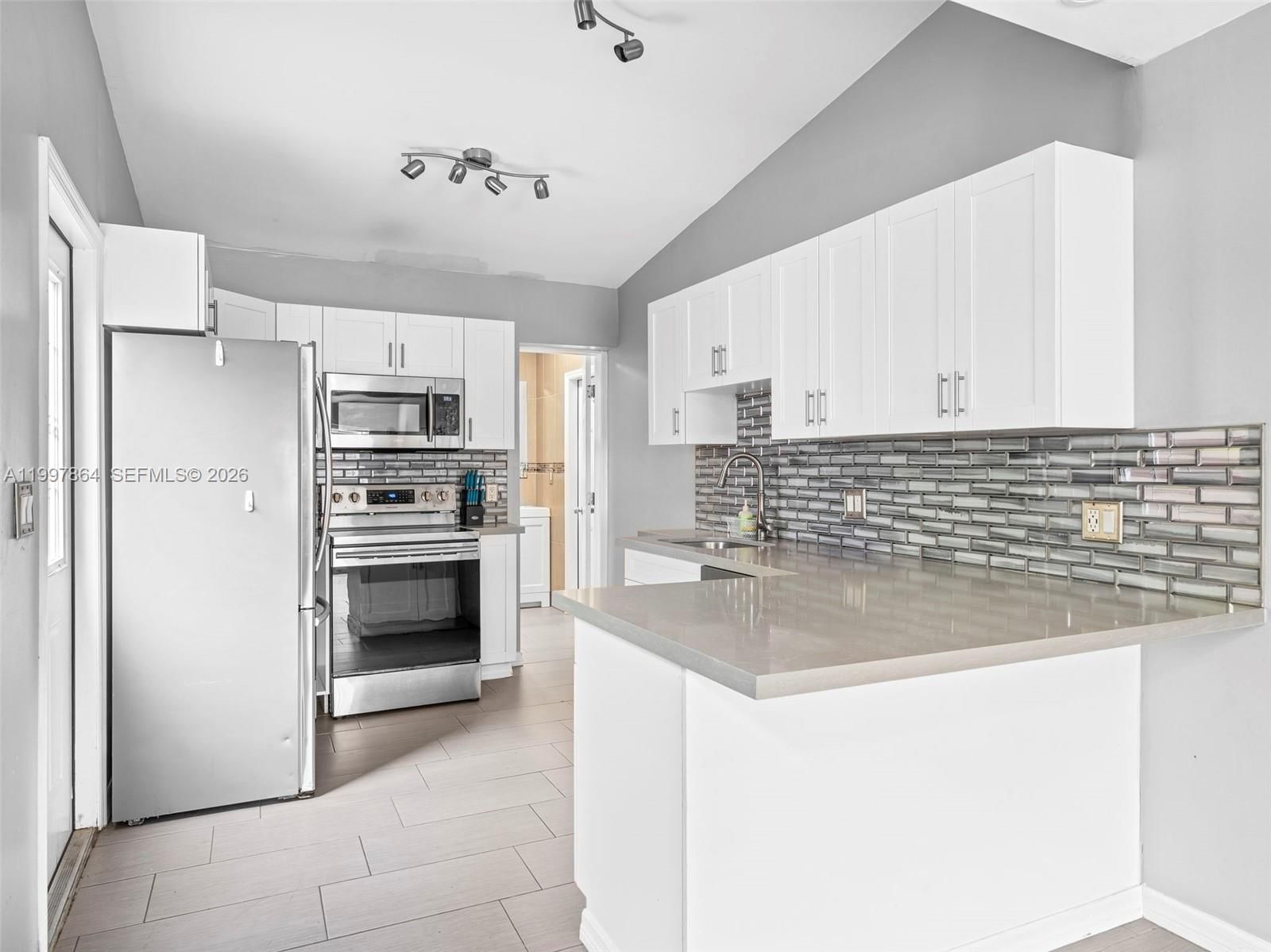 Real estate property located at 1432 5th Ave, Broward, Progresso, Fort Lauderdale, FL