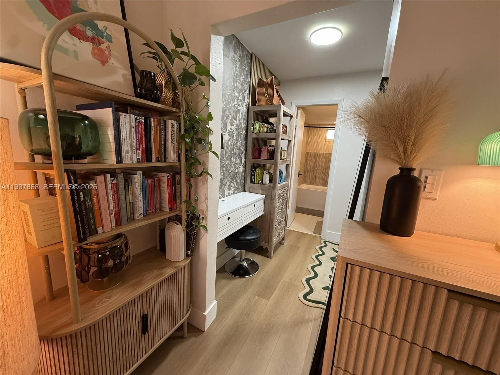 Real estate property located at 1666 West Ave #305, Miami-dade, Belle View Sub, Miami Beach, FL