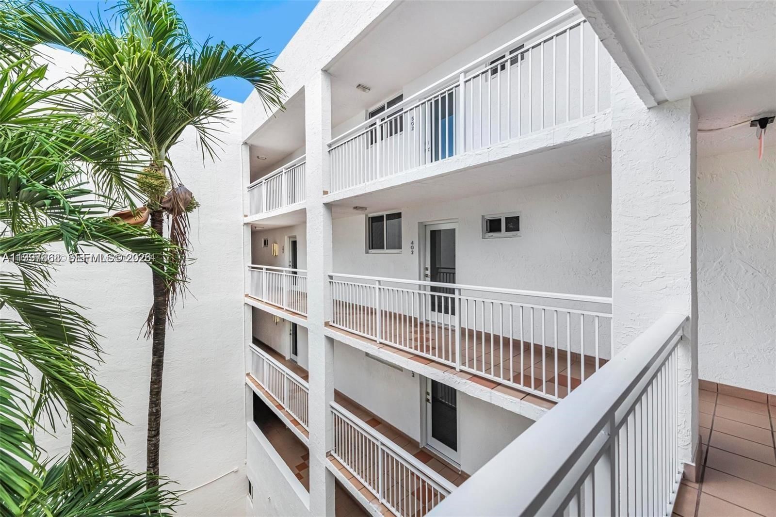 Real estate property located at 1666 West Ave #305, Miami-dade, Belle View Sub, Miami Beach, FL