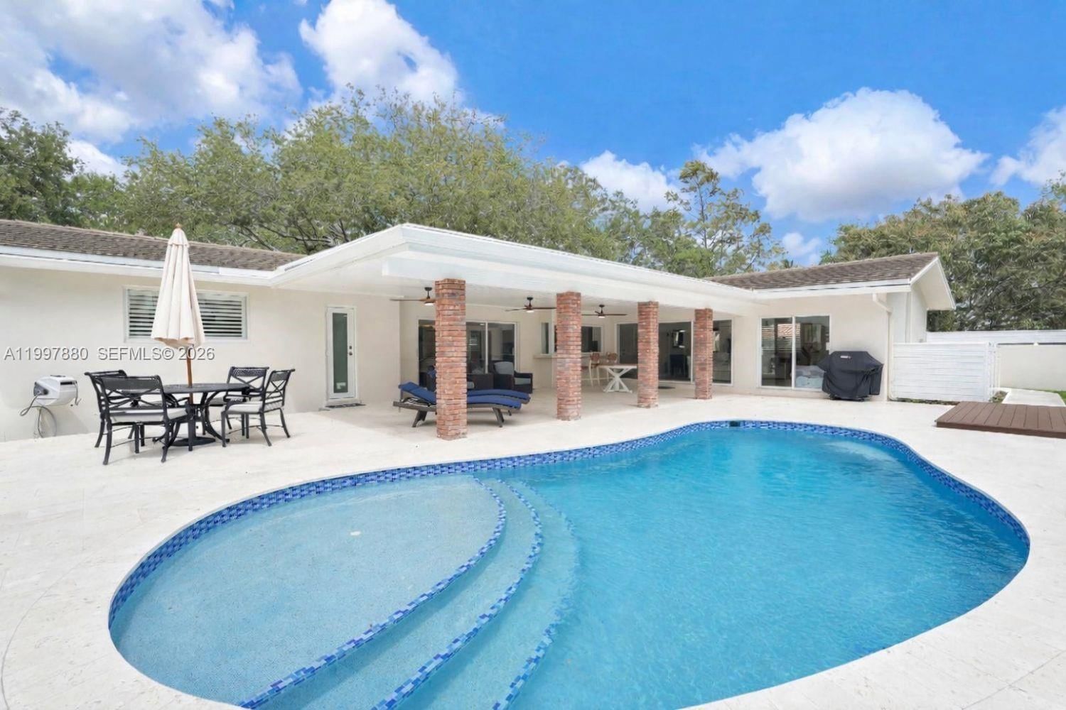 Real estate property located at 8300 158th St, Miami-dade, Southwood, Palmetto Bay, FL