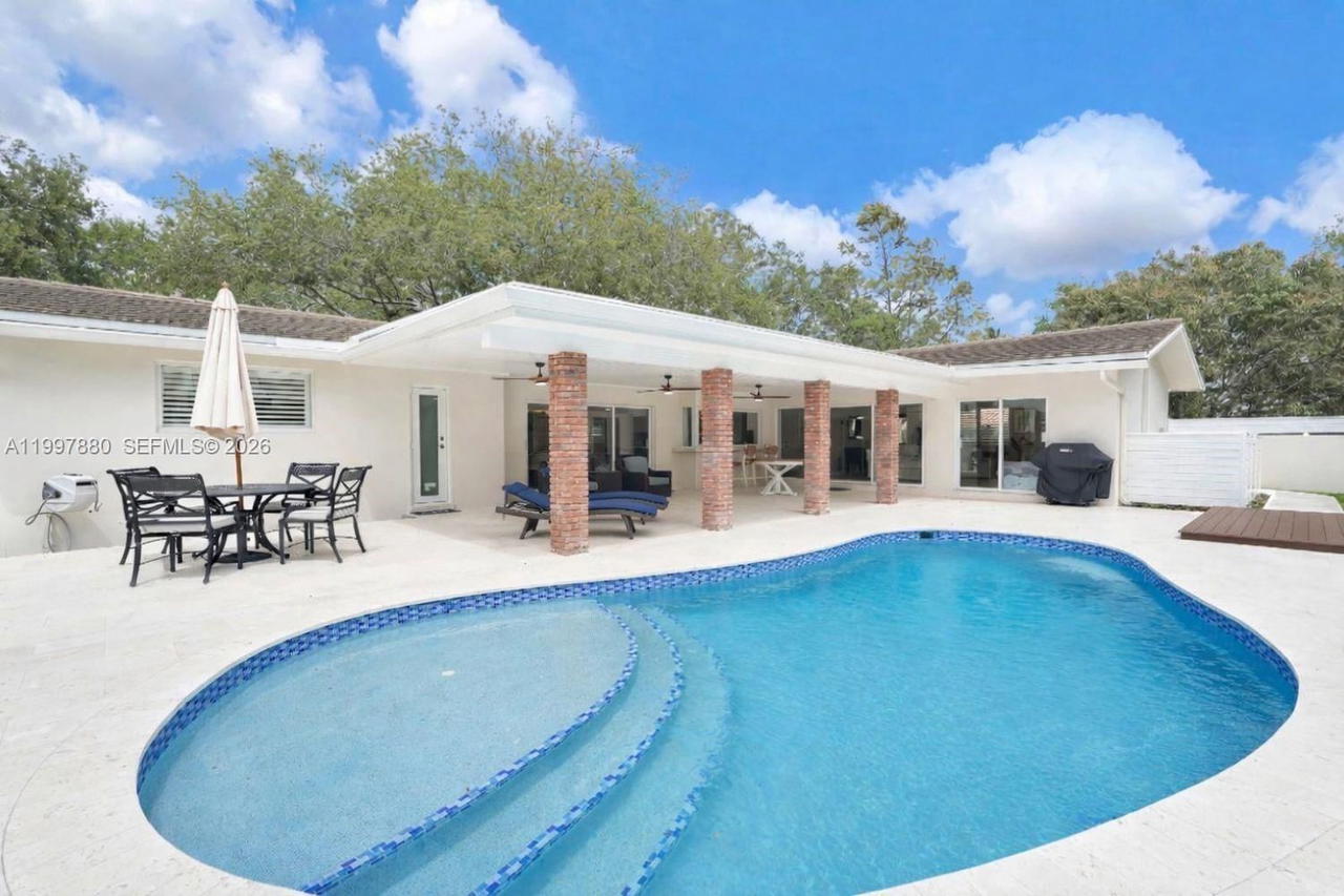 Real estate property located at 8300 158th St, Miami-dade, Southwood, Palmetto Bay, FL