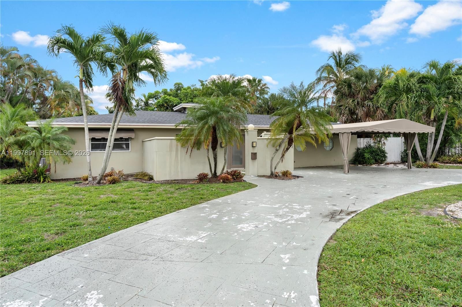 Real estate property located at 1652 39th St, Broward, Oakland Park 2nd Add-resu, Oakland Park, FL
