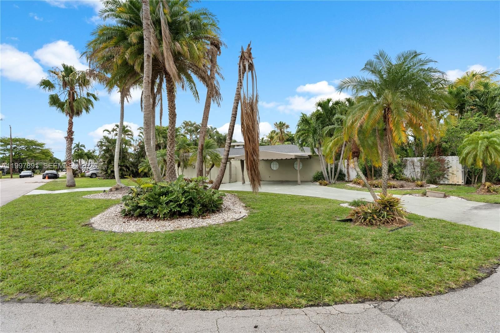 Real estate property located at 1652 39th St, Broward, Oakland Park 2nd Add-resu, Oakland Park, FL