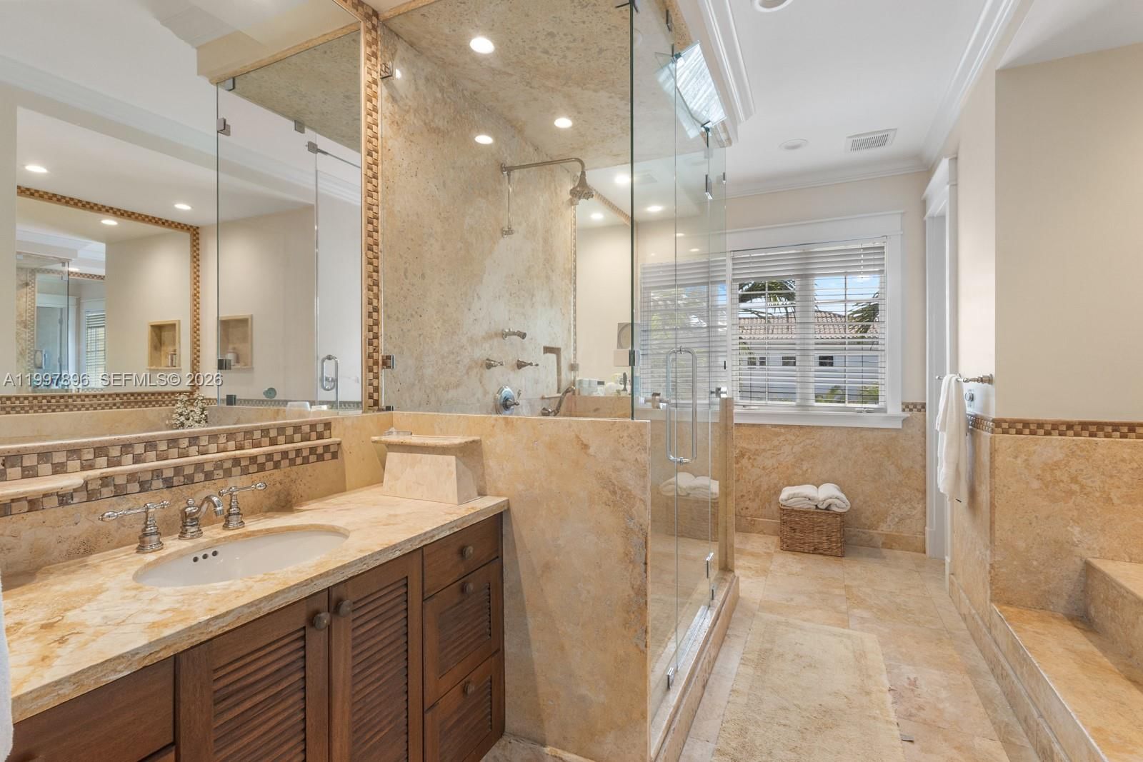 Real estate property located at 685 Harbor Ln, Miami-dade, Biscayne Key Estates, Key Biscayne, FL