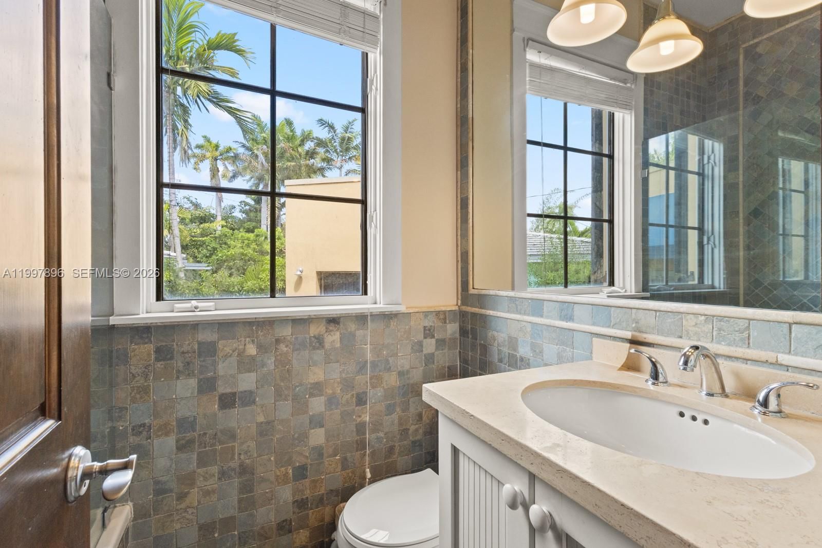 Real estate property located at 685 Harbor Ln, Miami-dade, Biscayne Key Estates, Key Biscayne, FL