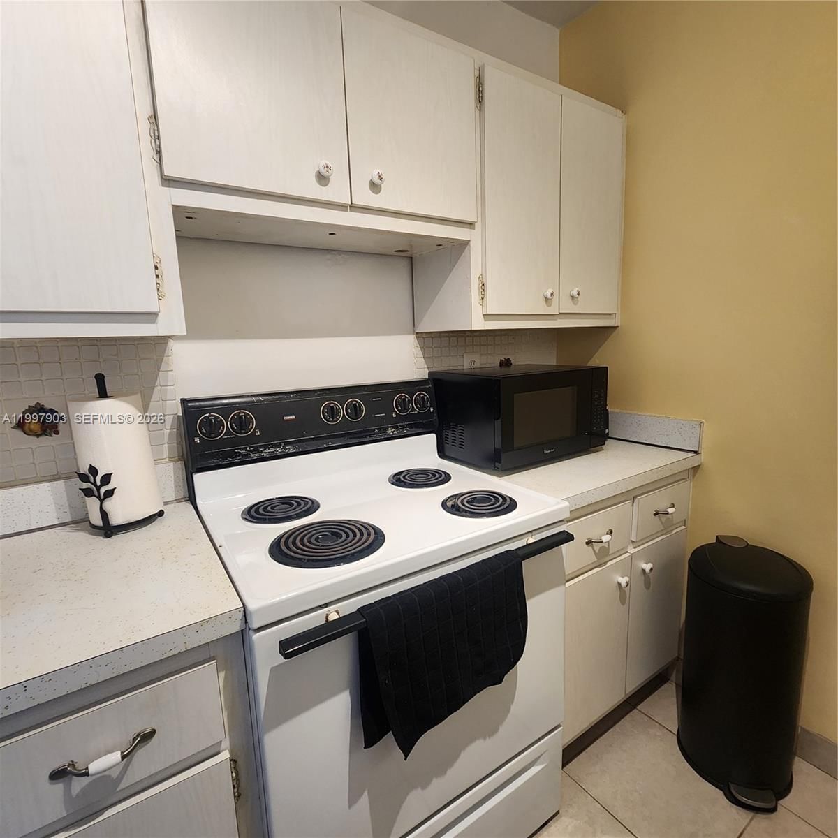 Real estate property located at 2170 51st Ct A25, Broward, Montclair Gardens Condo, Fort Lauderdale, FL