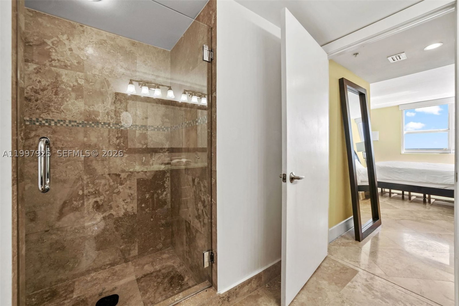 Real estate property located at 650 West Ave #1104, Miami-dade, The Floridian Condo, Miami Beach, FL