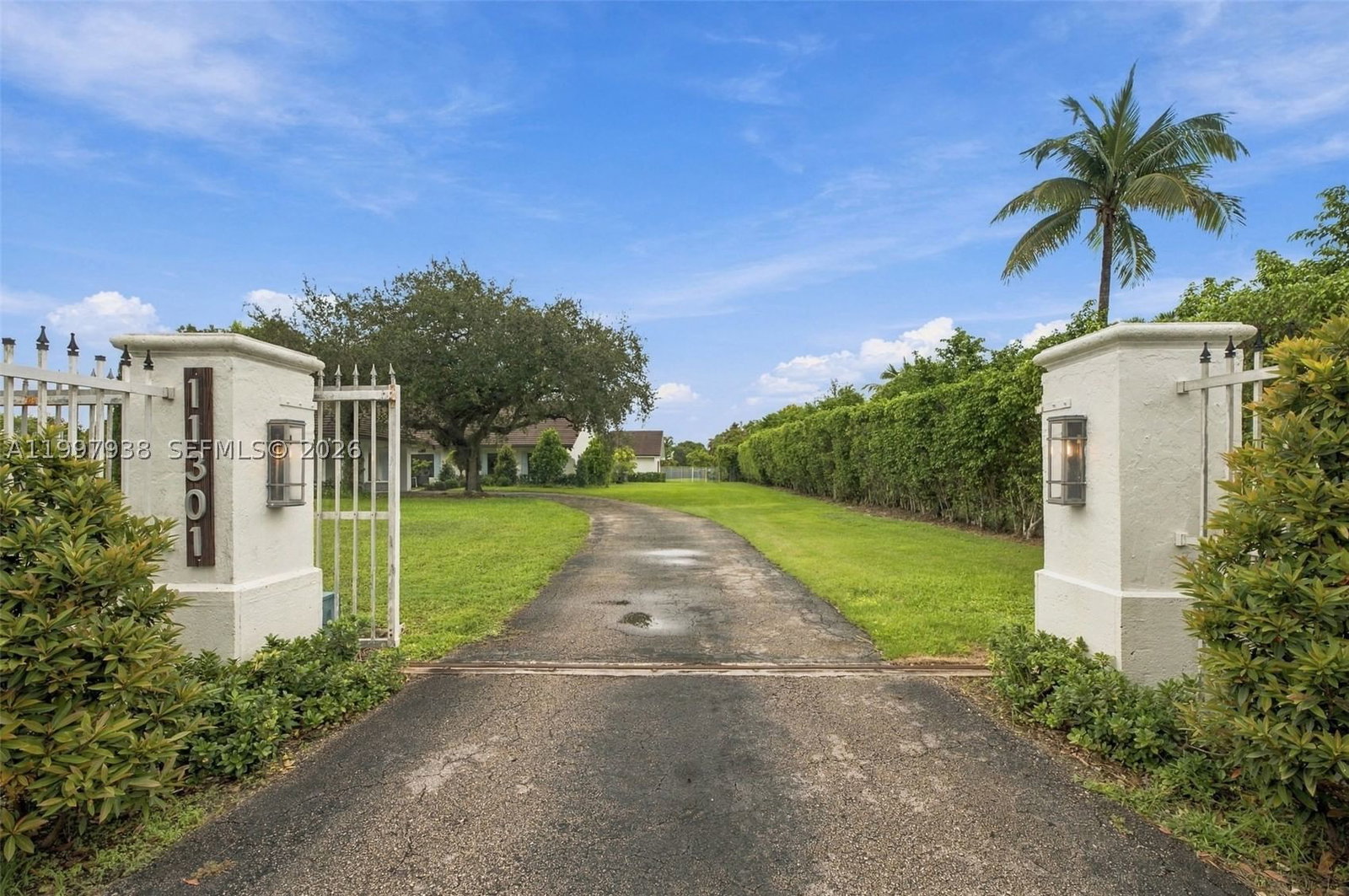 Real estate property located at 11301 95th St, Miami-dade, N.a, Miami, FL