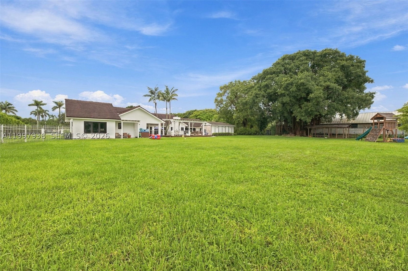 Real estate property located at 11301 95th St, Miami-dade, N.a, Miami, FL