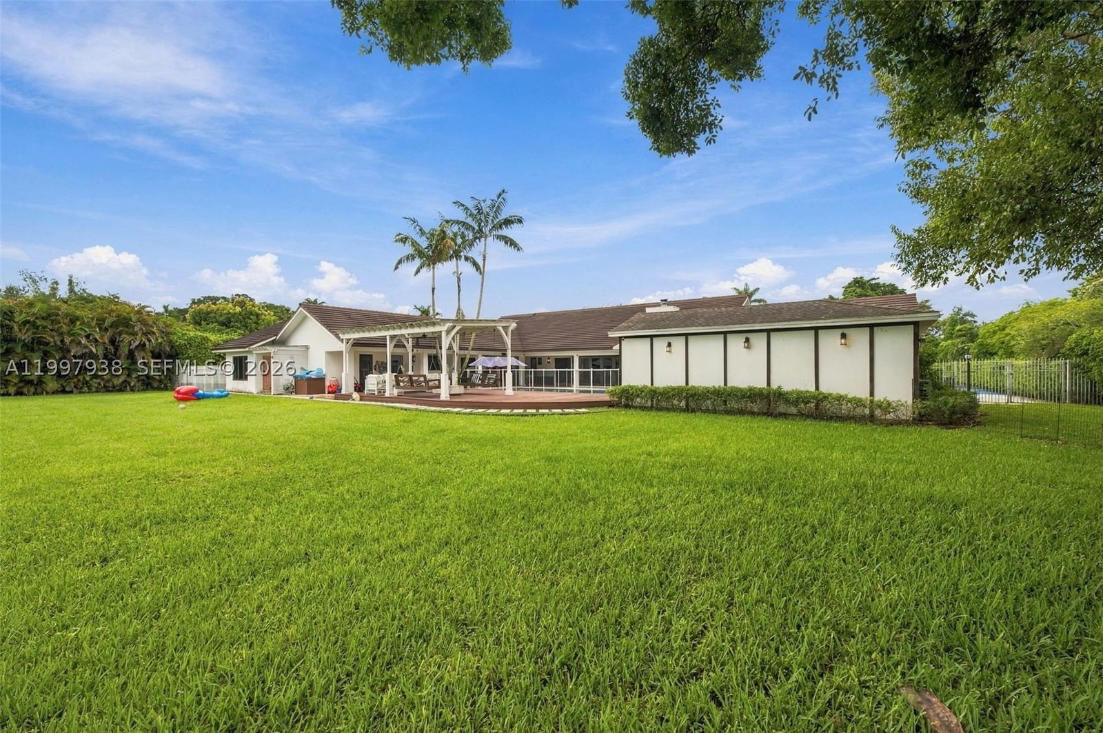 Real estate property located at 11301 95th St, Miami-dade, N.a, Miami, FL