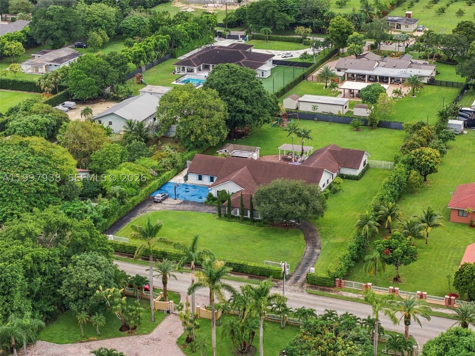Real estate property located at 11301 95th St, Miami-dade, N.a, Miami, FL